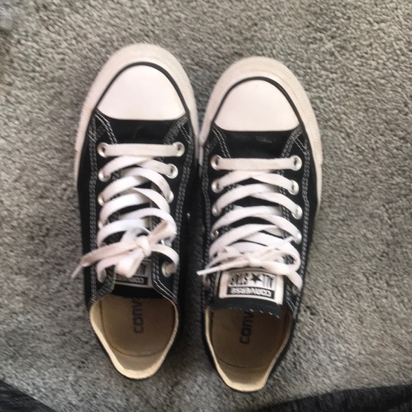 Black Converse - Picture 1 of 1